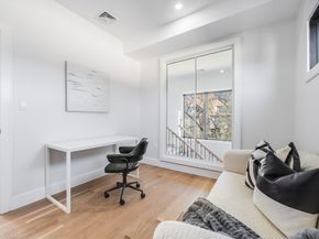 809-811 Heath St 811, Brookline MA 02467
