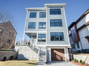 809-811 Heath St 811, Brookline MA 02467