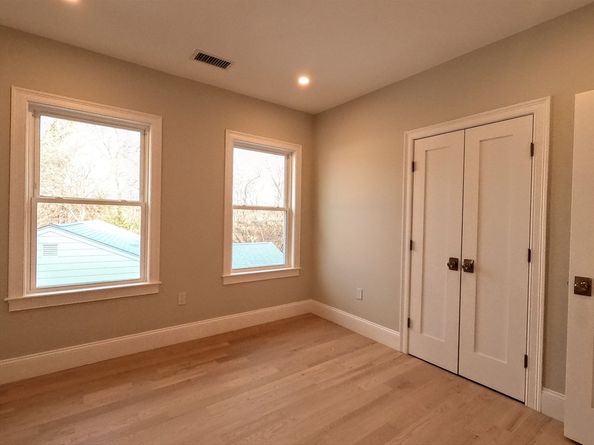 105 Neponset Ave. 105, Boston MA 02131