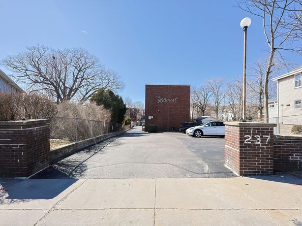237 Cummins Hwy, Boston MA 02131