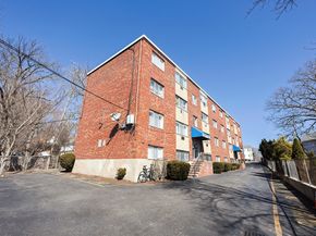 237 Cummins Hwy, Boston MA 02131