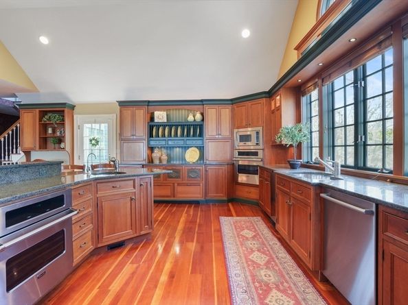 236 Powder Point Ave, Duxbury MA 02332
