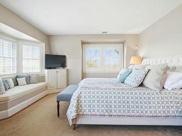 236 Powder Point Ave, Duxbury MA 02332