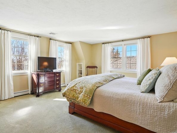 236 Powder Point Ave, Duxbury MA 02332