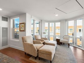4 Battery Wharf 4604, Boston MA 02109