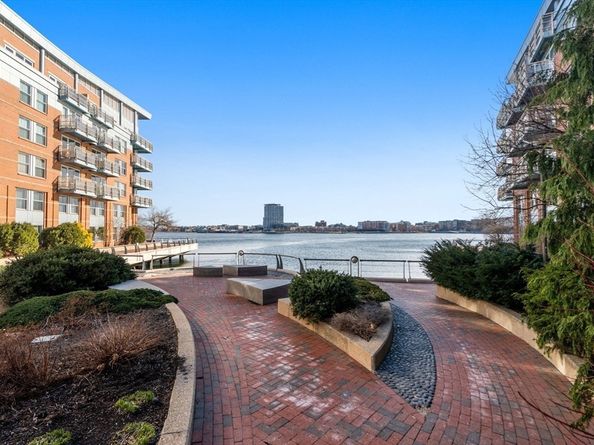 4 Battery Wharf 4604, Boston MA 02109