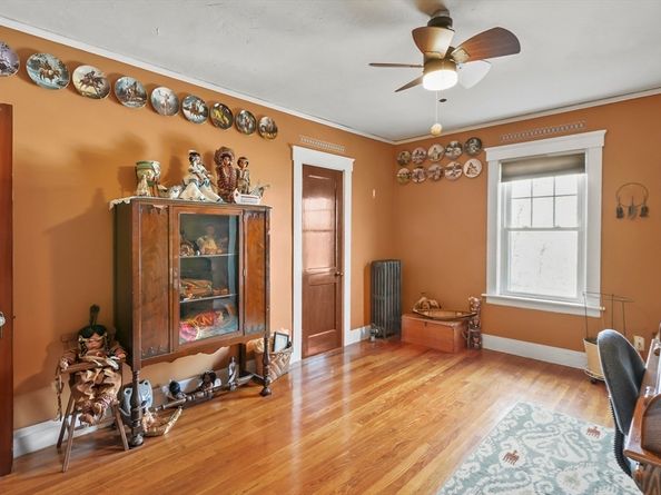 19 Nutting Street, Gardner MA 01440