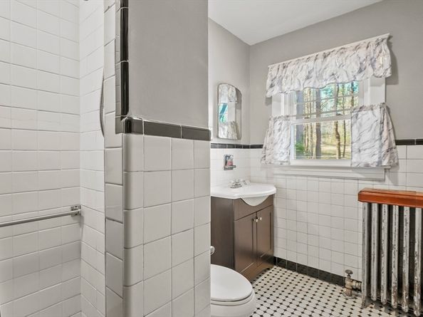 19 Nutting Street, Gardner MA 01440