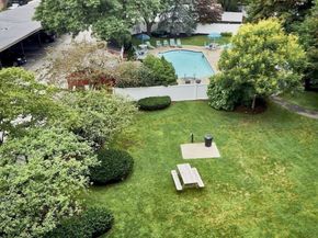 2 Hammond Pond Parkway 203, Newton MA 02467