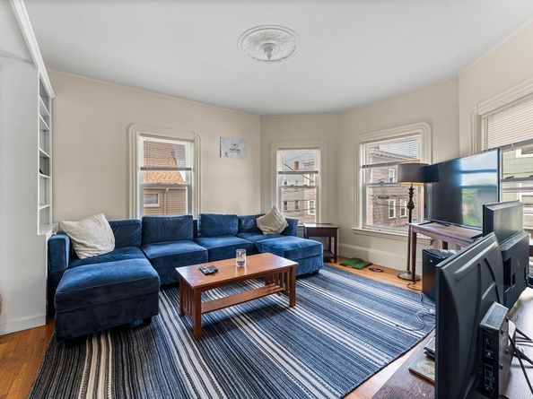 35 Ibbetson, Somerville MA 02143