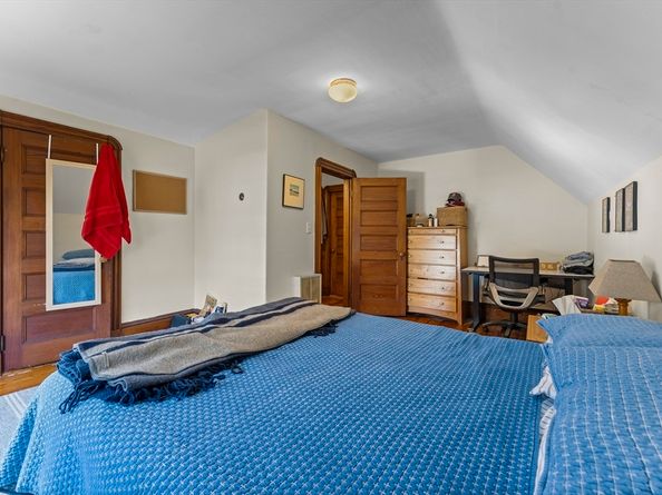 35 Ibbetson, Somerville MA 02143