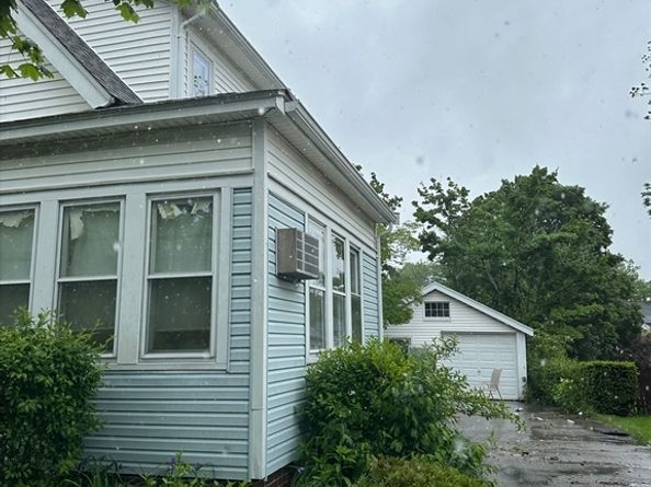 124 Manomet St, Brockton MA 02301