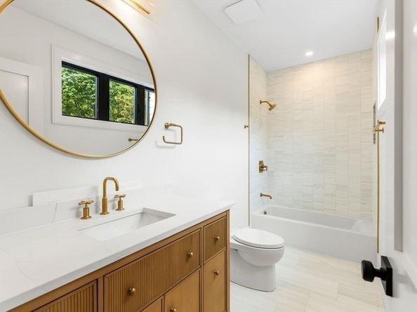 37 Philip, Lexington MA 02421
