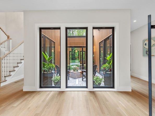 37 Philip, Lexington MA 02421