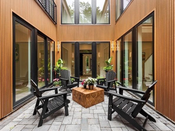 37 Philip, Lexington MA 02421