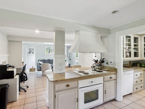 10 Orchard Road, Gloucester MA 01930