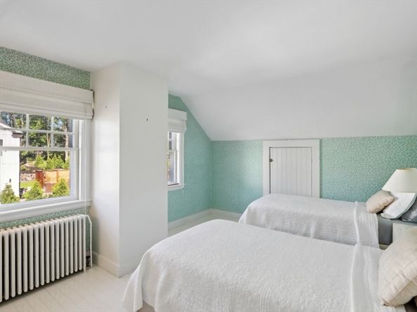 10 Orchard Road, Gloucester MA 01930