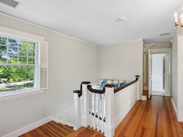 10 Orchard Road, Gloucester MA 01930