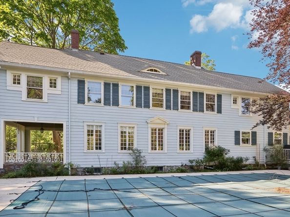 10 Orchard Road, Gloucester MA 01930