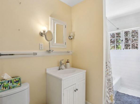 10 Orchard Road, Gloucester MA 01930