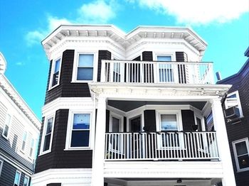 8 Dawes Street