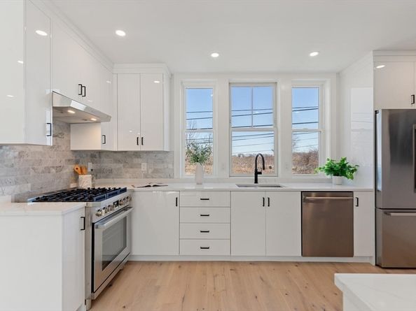 654 Mystic Ave A, Somerville MA 02145