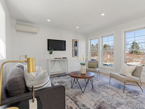654 Mystic Ave A, Somerville MA 02145