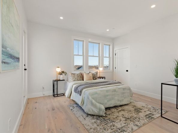 654 Mystic Ave A, Somerville MA 02145