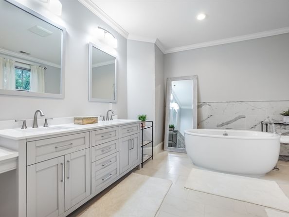 57 Walnut St, Newton MA 02460