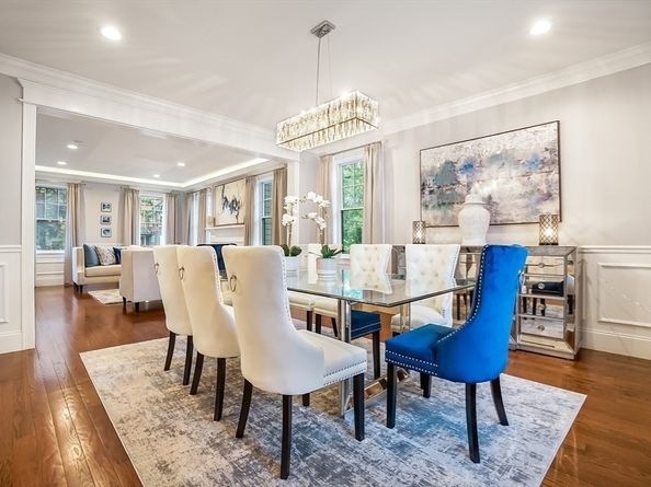 57 Walnut St, Newton MA 02460