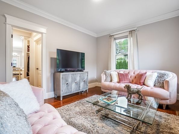 57 Walnut St, Newton MA 02460