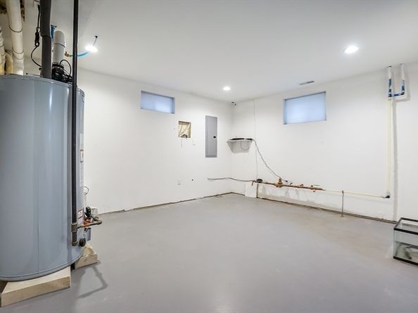 57 Walnut St, Newton MA 02460