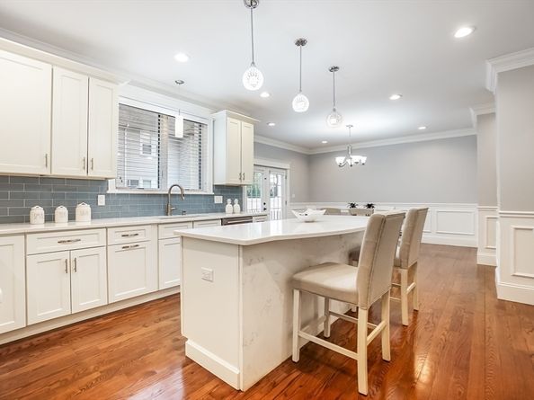 57 Walnut St, Newton MA 02460