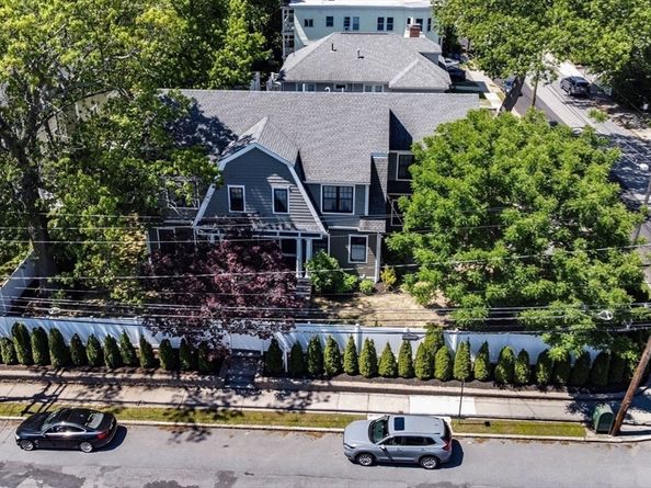 57 Walnut St, Newton MA 02460