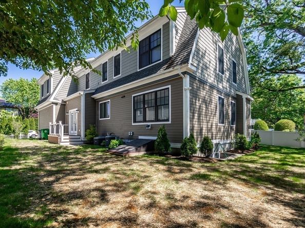 57 Walnut St, Newton MA 02460