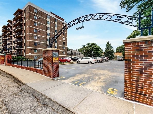 10 Williams St 26, Watertown MA 02472