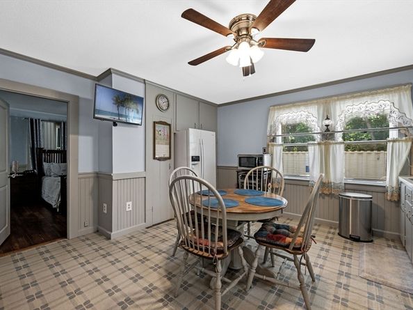 123 Forest St, Middleton MA 01949