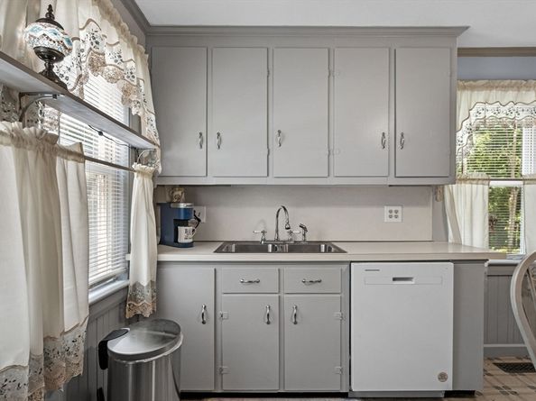 123 Forest St, Middleton MA 01949
