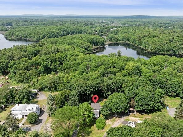 123 Forest St, Middleton MA 01949