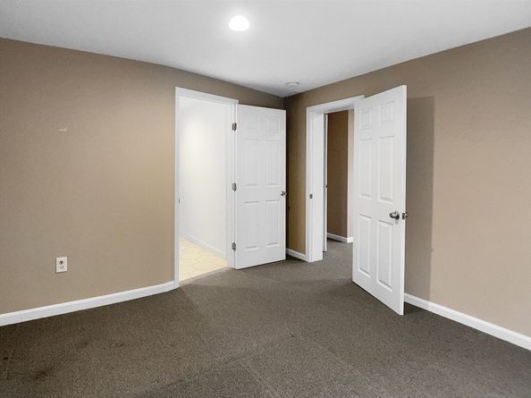 7 Nirvana Dr, Saugus MA 01906