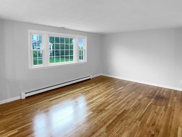 7 Nirvana Dr, Saugus MA 01906