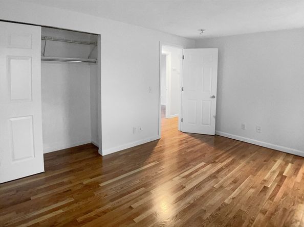 7 Nirvana Dr, Saugus MA 01906