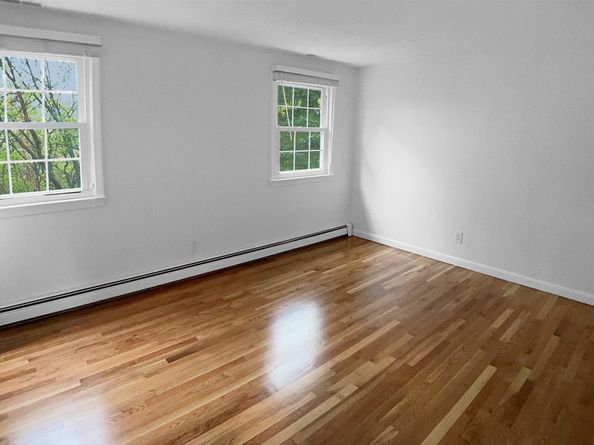 7 Nirvana Dr, Saugus MA 01906
