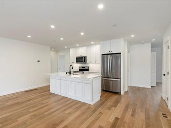 106 Broadway
