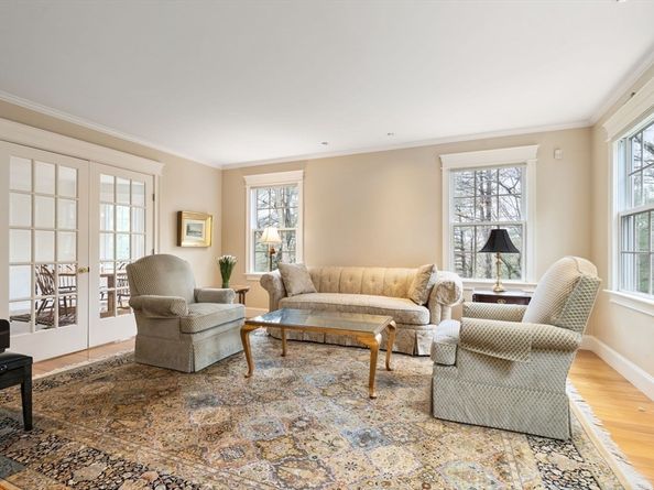 5 Powissett St, Dover MA 02030