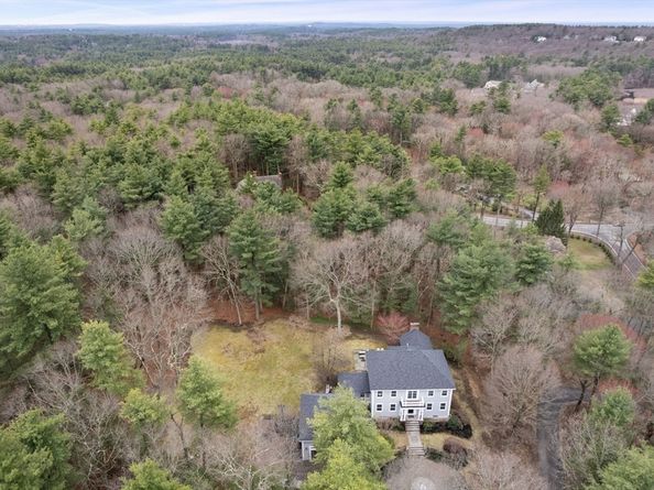 5 Powissett St, Dover MA 02030
