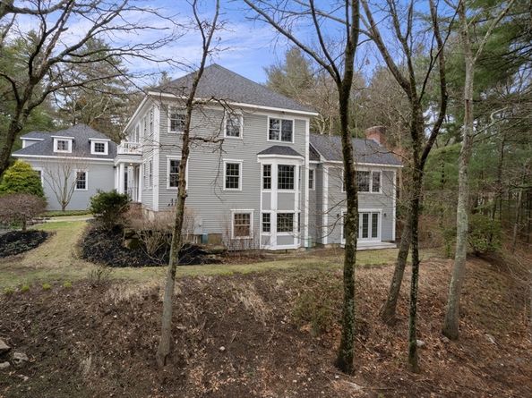 5 Powissett St, Dover MA 02030