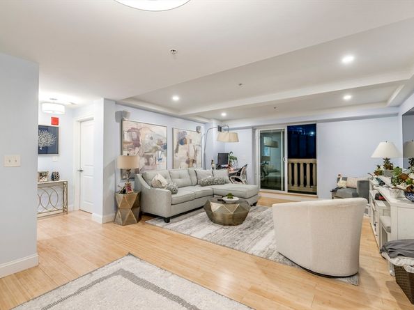 183-185A Massachusetts Ave 602, Boston MA 02115