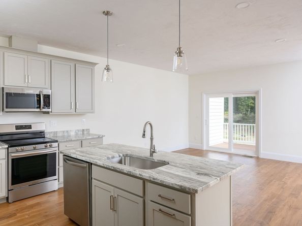 7 Hayford Trail 12, Hanson MA 02341
