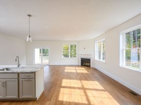 7 Hayford Trail 12, Hanson MA 02341